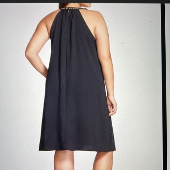 CALVIN KLEIN Black w/Gold chain detail Halter Dress. Size 6. Hook & Eye close - Picture 2 of 9